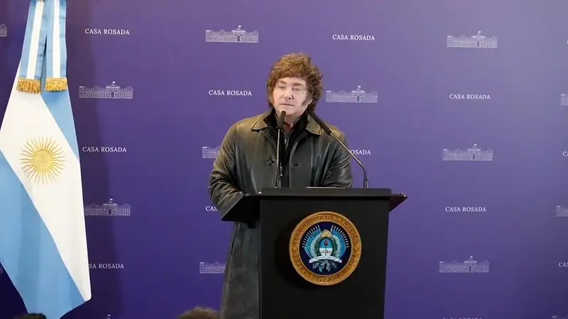 Milei y la cadena nacional por Malvinas: hermetismo, dudas y en el medio un viaje a Chile