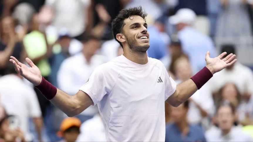Francisco Cerúndolo obtuvo un histórico triunfo ante Taylor Fritz y se metió por primera vez en octavos del US Open