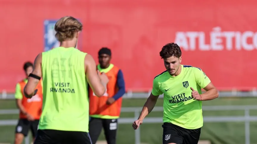 Julián Álvarez se entrenó con normalidad con Atlético de Madrid en el último día del mercado