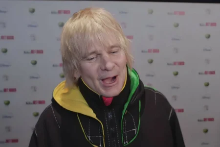 Zak-Starkey-Far-Out-Magazine