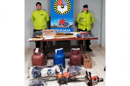 allanamientos-en-ushuaia-por-amenazas-robo-y-danos_QgqX