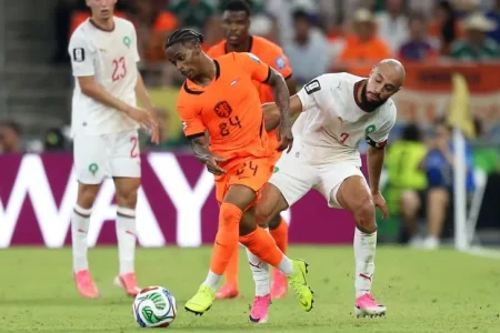 crysencio-summerville-noussair-mazraoui-paises-bajos-marruecos-mundial-2026_862x485