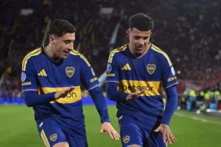 el-festejo-de-leonel-flores-y-miguel-merentiel-tras-el-gol_416x234
