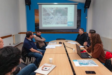 encuentro-con-ingenieros-y-tecnicos-por-puente-mosconi_DeYs