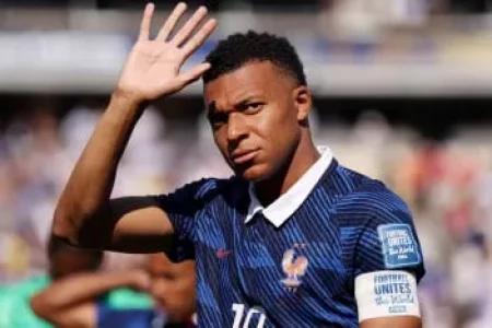 kylian-mbappe-francia-_416x234