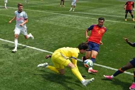 mikel-merino-espana-gol-mundial-2026-belgica_862x485
